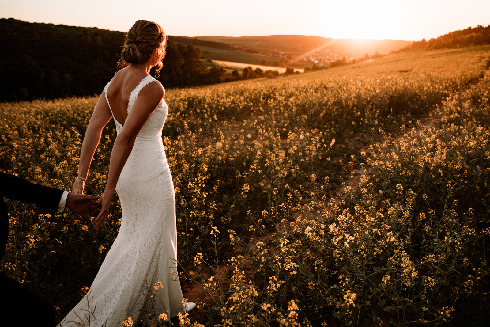 Hochzeitsbilder bei Sonnenuntergang in Würzburg durch Hochzeitsfotograf Axel Link