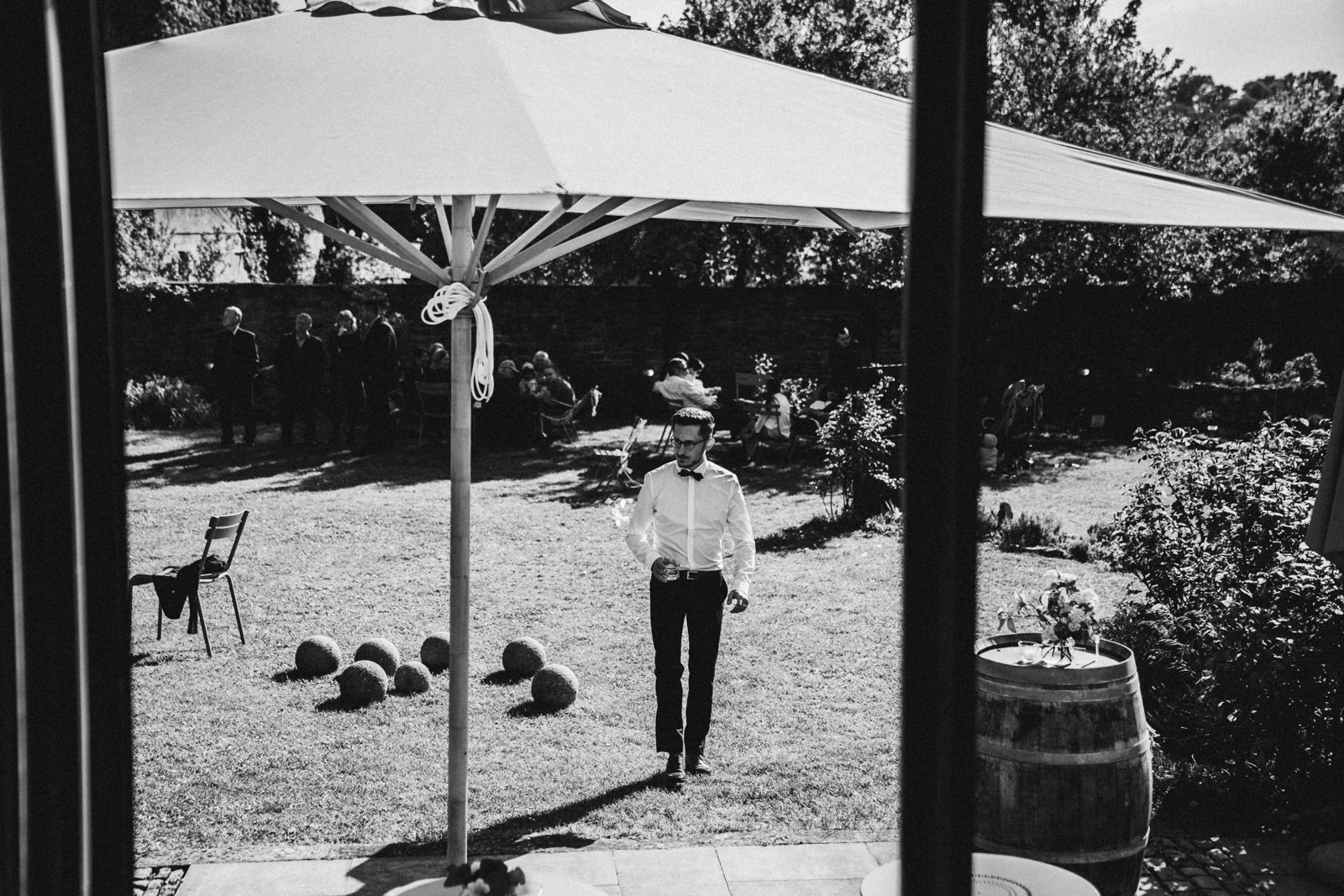 Hochzeit im Freien in der Villa Sommerach bei Würzburg. Hochzeitsbilder vom Hochzeitsfotograf Axel Link