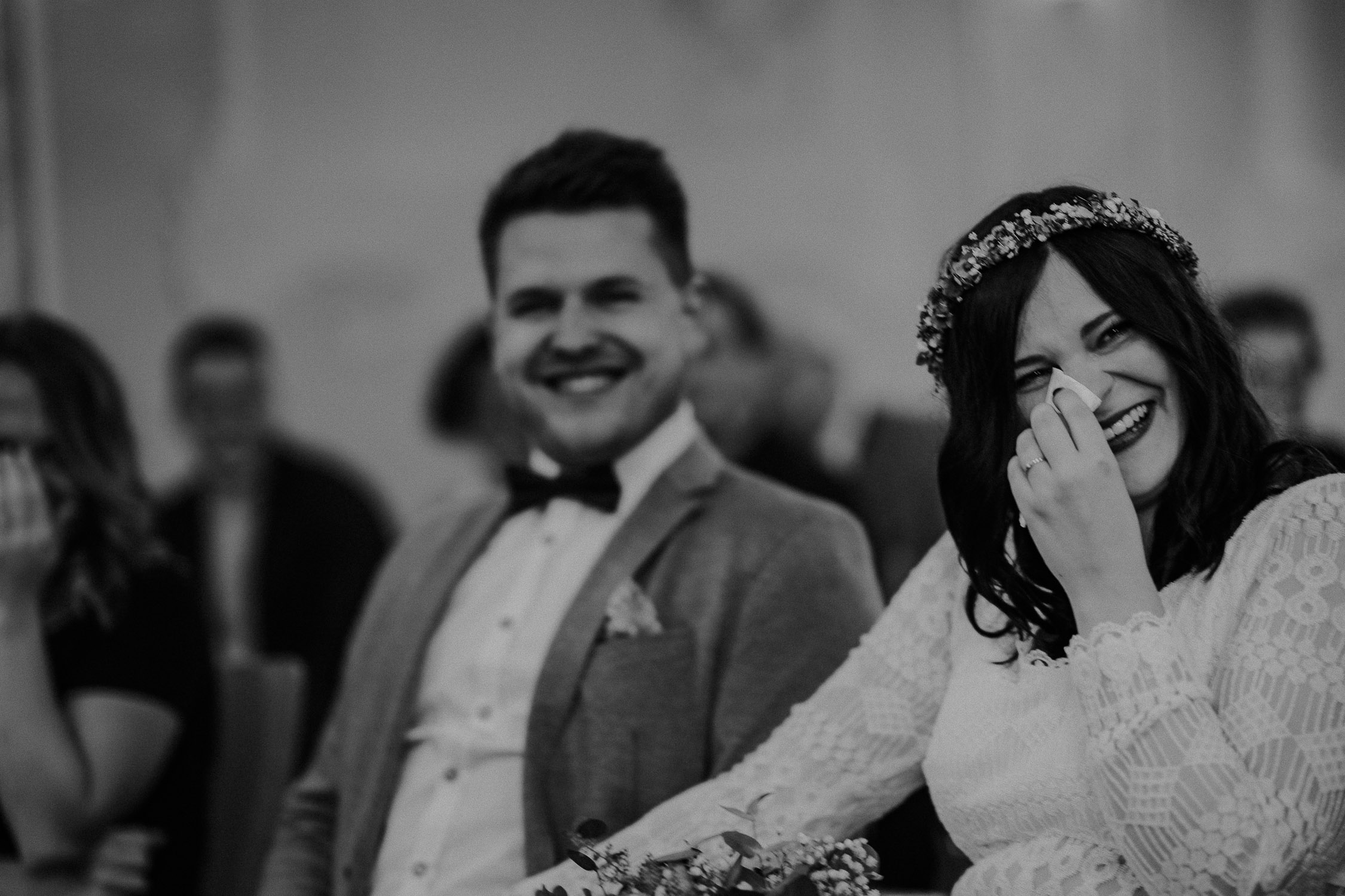 Hochzeitsfotograf aus Wuerzburg. Moderne Hochzeitsfotos und Hochzeitsreportagen