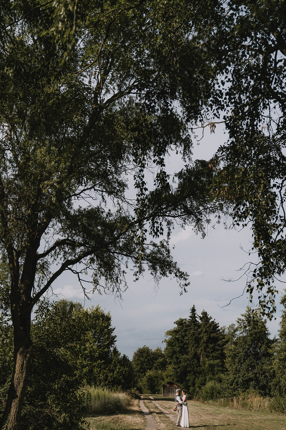 Hochzeitsfotograf aus Wuerzburg. Moderne Hochzeitsfotos und Hochzeitsreportagen
