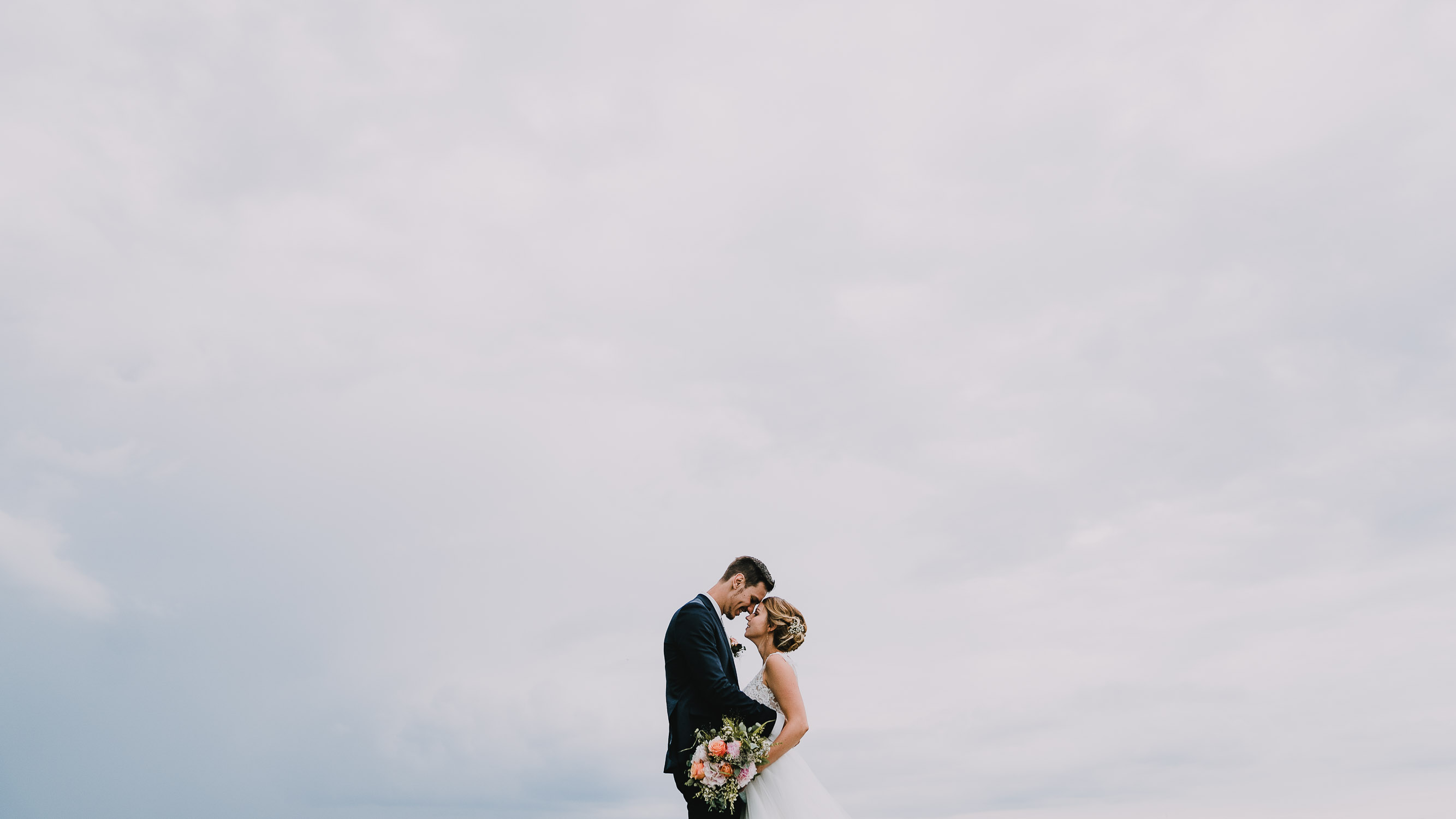 Hochzeitsfotograf aus Wuerzburg. Moderne Hochzeitsfotos und Hochzeitsreportagen