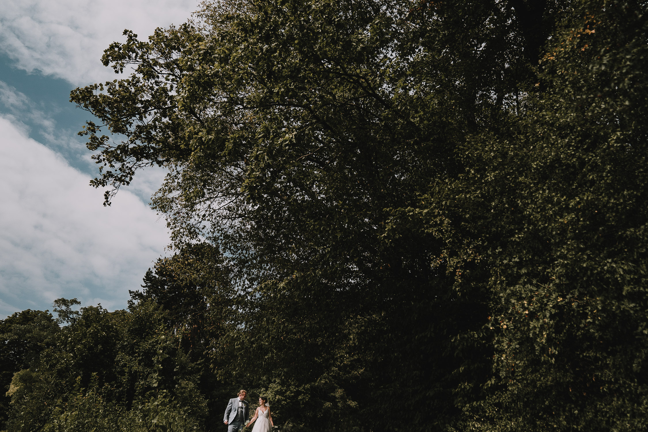 Hochzeitsfotograf aus Wuerzburg. Moderne Hochzeitsfotos und Hochzeitsreportagen