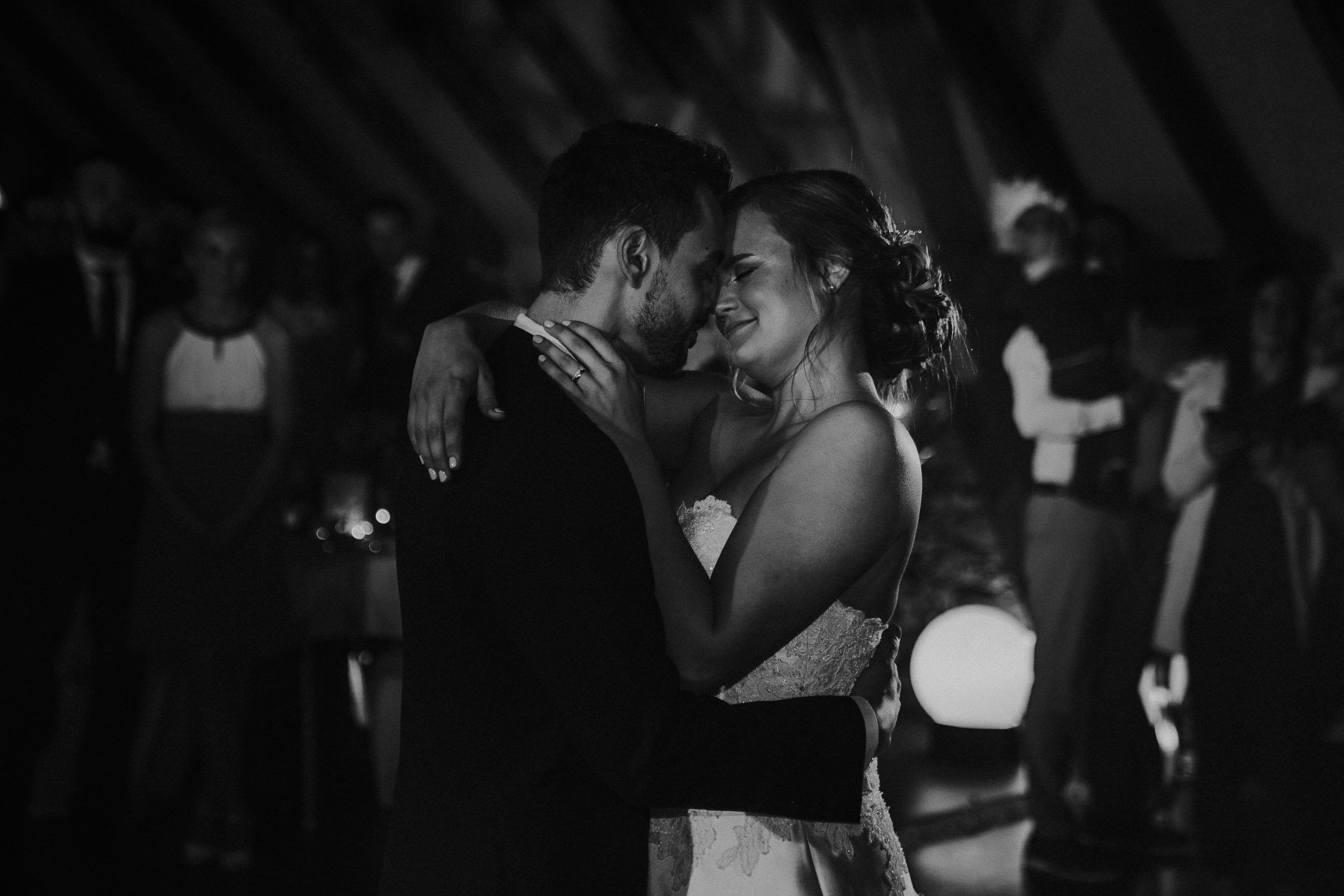 Hochzeitsfotograf aus Wuerzburg. Moderne Hochzeitsfotos und Hochzeitsreportagen