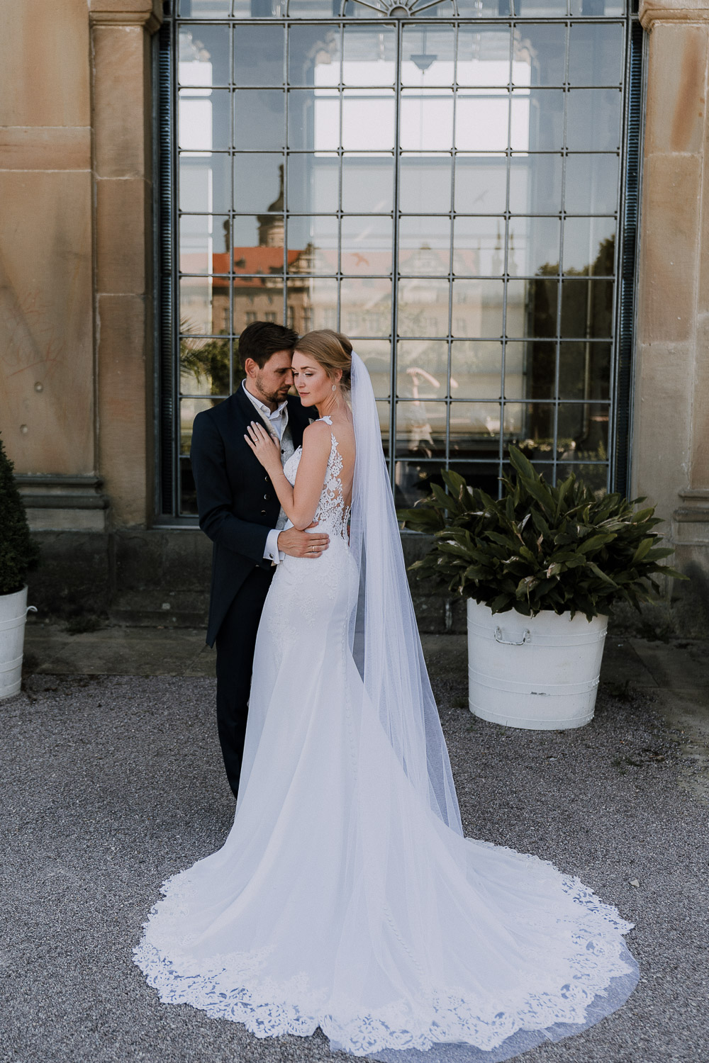 Der Hochzeitsfotograf Axel Link zeigt Bilder, die er als Fotograf auf einer Hochzeit im Schloss Weikersheim gemacht hat. Braut und Bräutigam mit Gäste bei der Trauung und Hochzeitsfeier.
