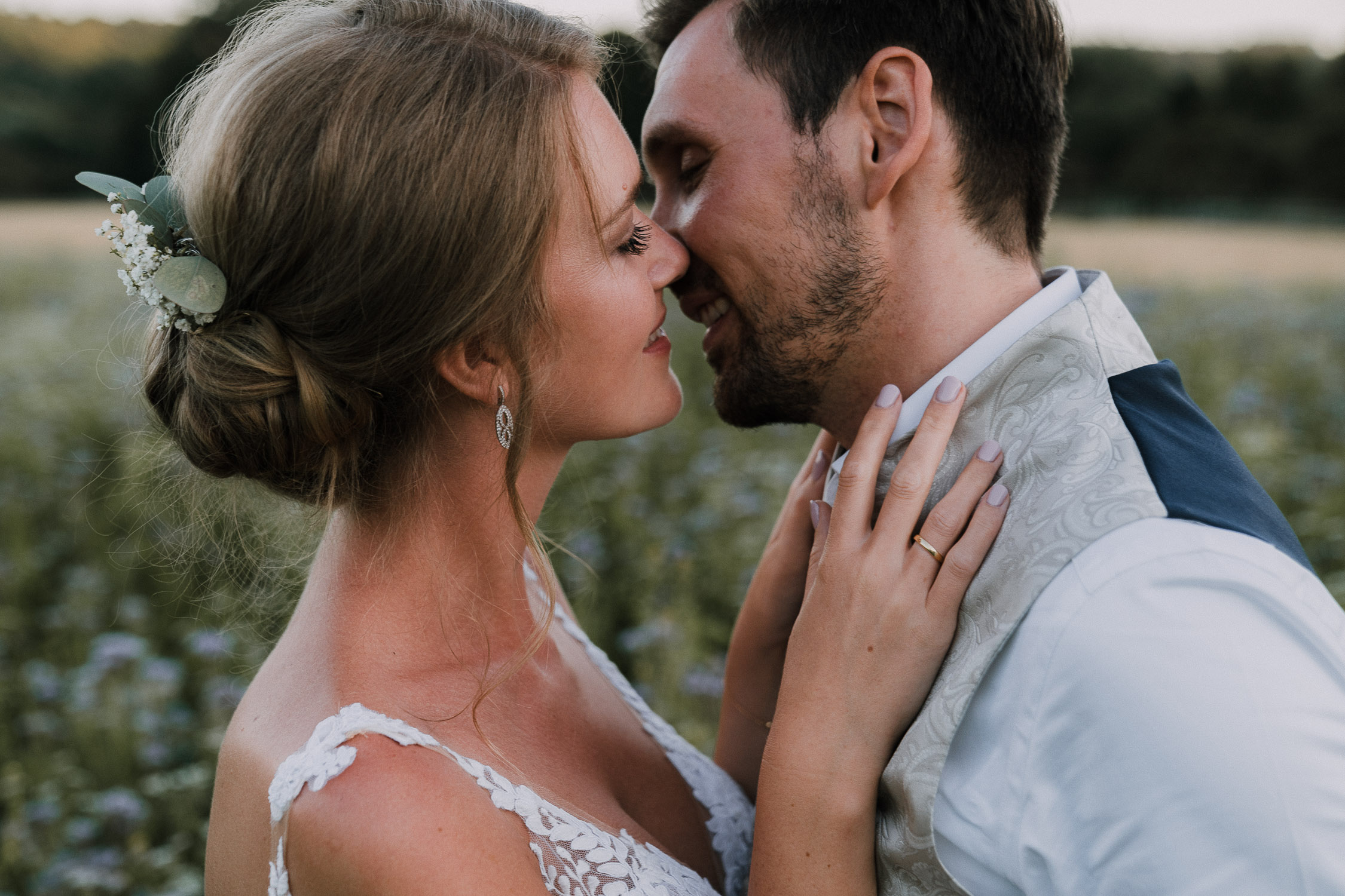 Der Hochzeitsfotograf Axel Link zeigt Bilder, die er als Fotograf auf einer Hochzeit im Schloss Weikersheim gemacht hat. Braut und Bräutigam mit Gäste bei der Trauung und Hochzeitsfeier.