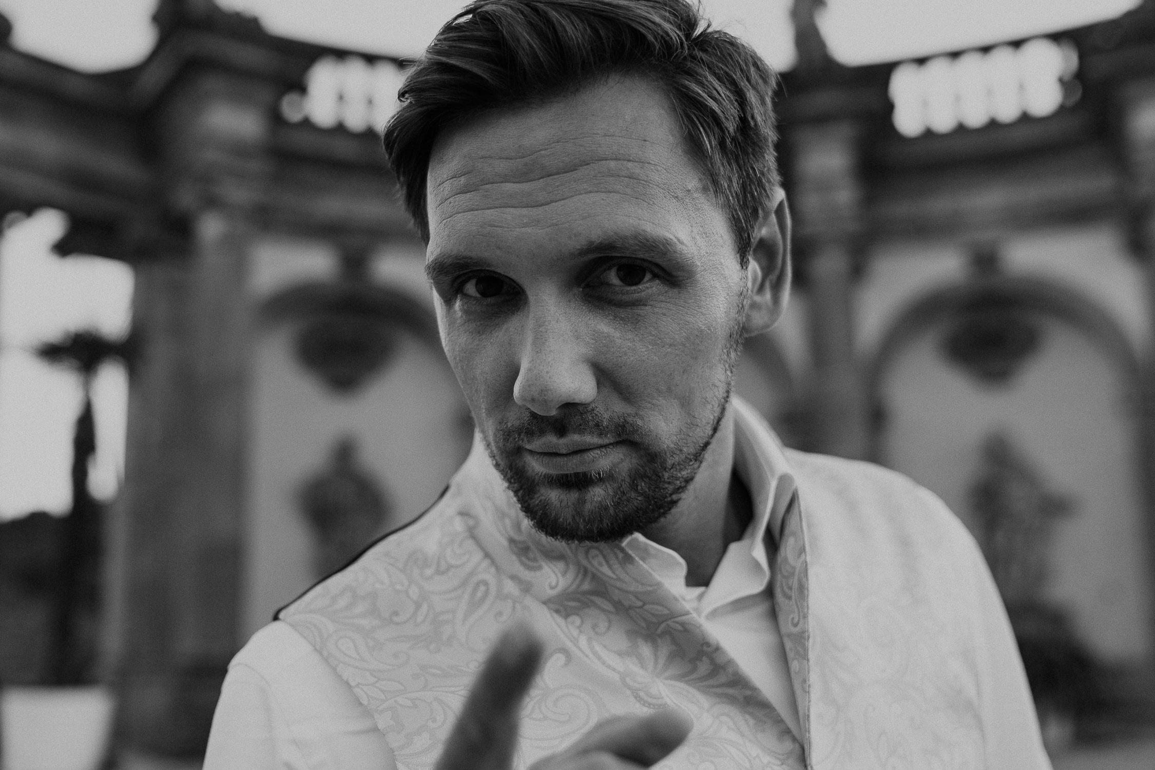 Der Hochzeitsfotograf Axel Link zeigt Bilder, die er als Fotograf auf einer Hochzeit im Schloss Weikersheim gemacht hat. Braut und Bräutigam mit Gäste bei der Trauung und Hochzeitsfeier.