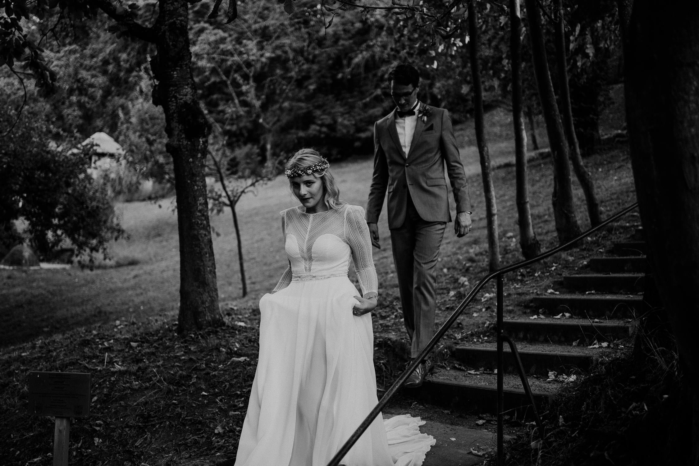 Portrait des Brautpaares in Schwarz Weiß. Fotografiert von Hochzeitsfotograf Axel Link