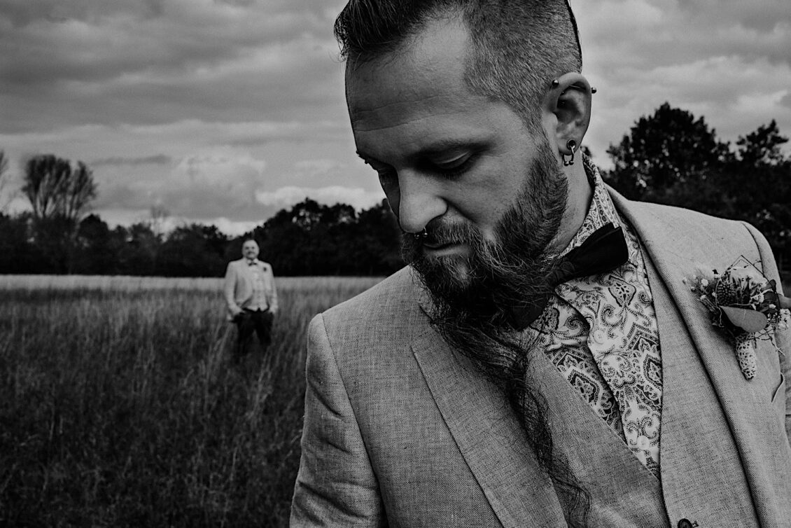 37_Hochzeitsfotograf-Wuerzburg-33_Hochzeitsportraits an der schwulen Hochzeit in der Burg Konradsheim bei Ko?n. Hochzeitsbild vom Hochzeitsfotograf Axel Link