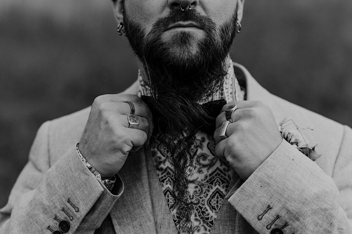 38_Hochzeitsfotograf-Wuerzburg-35_Hochzeitsportraits an der schwulen Hochzeit in der Burg Konradsheim bei Ko?n. Hochzeitsbild vom Hochzeitsfotograf Axel Link