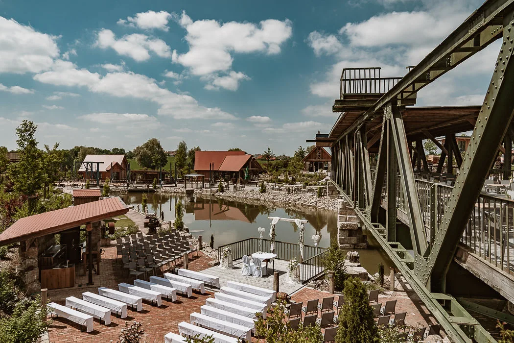 Hochzeitslocation-Brueckenbaron-Sonderhofen-1 Hochzeitslocation-Brueckenbaron-Sonderhofen Hochzeitsfotograf Wuerzburg Übersicht