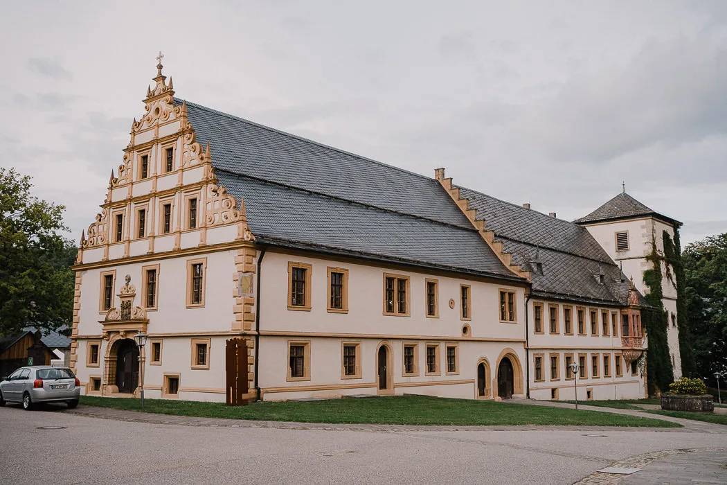 Hochzeitslocation-Kloster-Maria-Bildhausen-5 Hochzeitslocation-Kloster-Maria-Bildhausen Außen