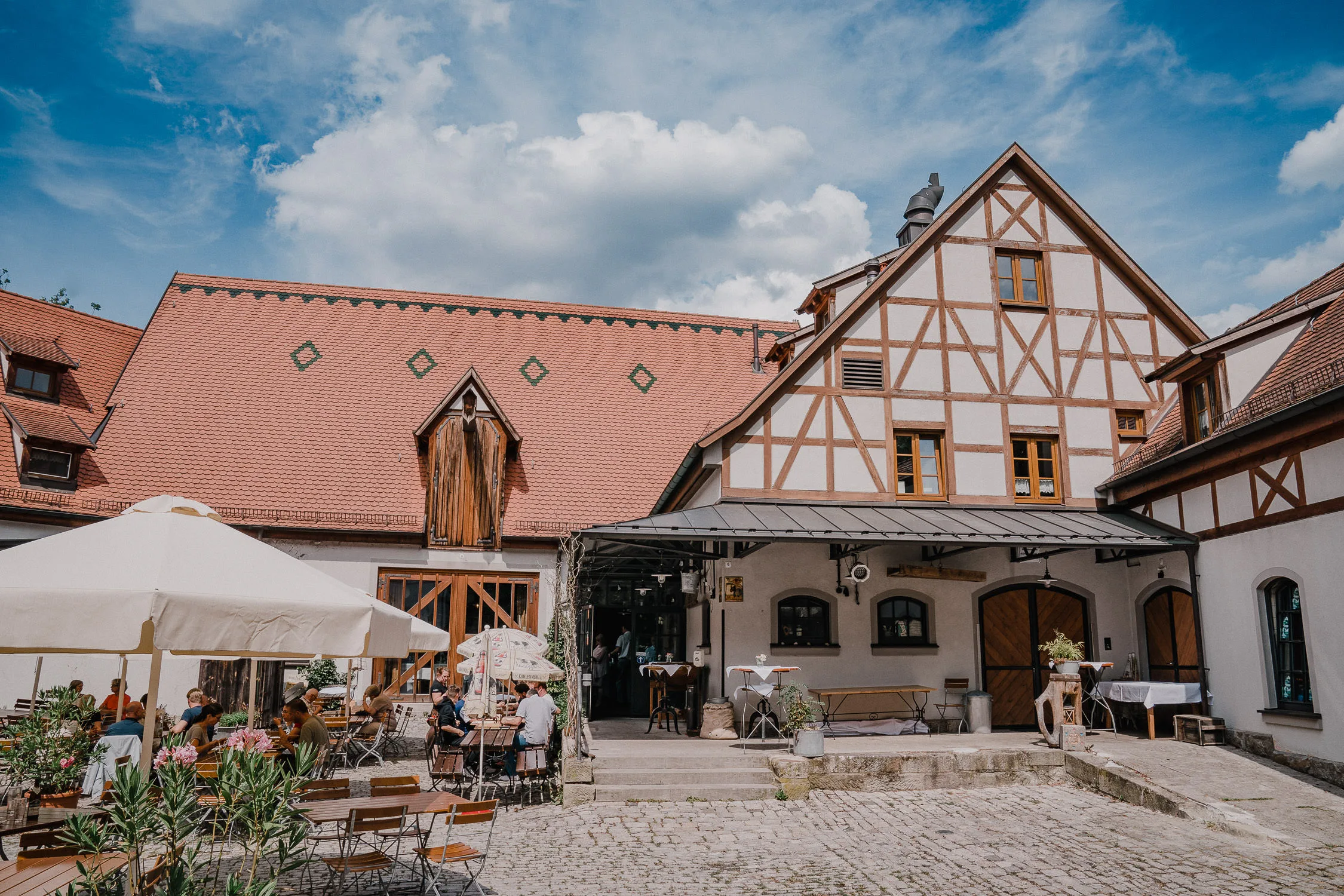 Hochzeitslocation-Kohlenmuehle-Neustadt-Aisch-3 Hochzeitslocation-Kohlenmuehle-Neustadt-Aisch-Außenaufnahme