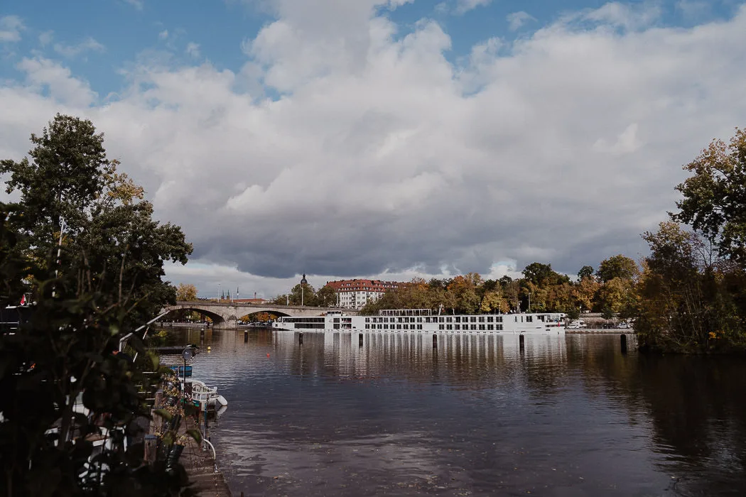 Hochzeitslocation-Marina-Hafenbar-Wuerzburg-2 Hochzeitslocation-Marina-Hafenbar-Wuerzburg Blick über den Main