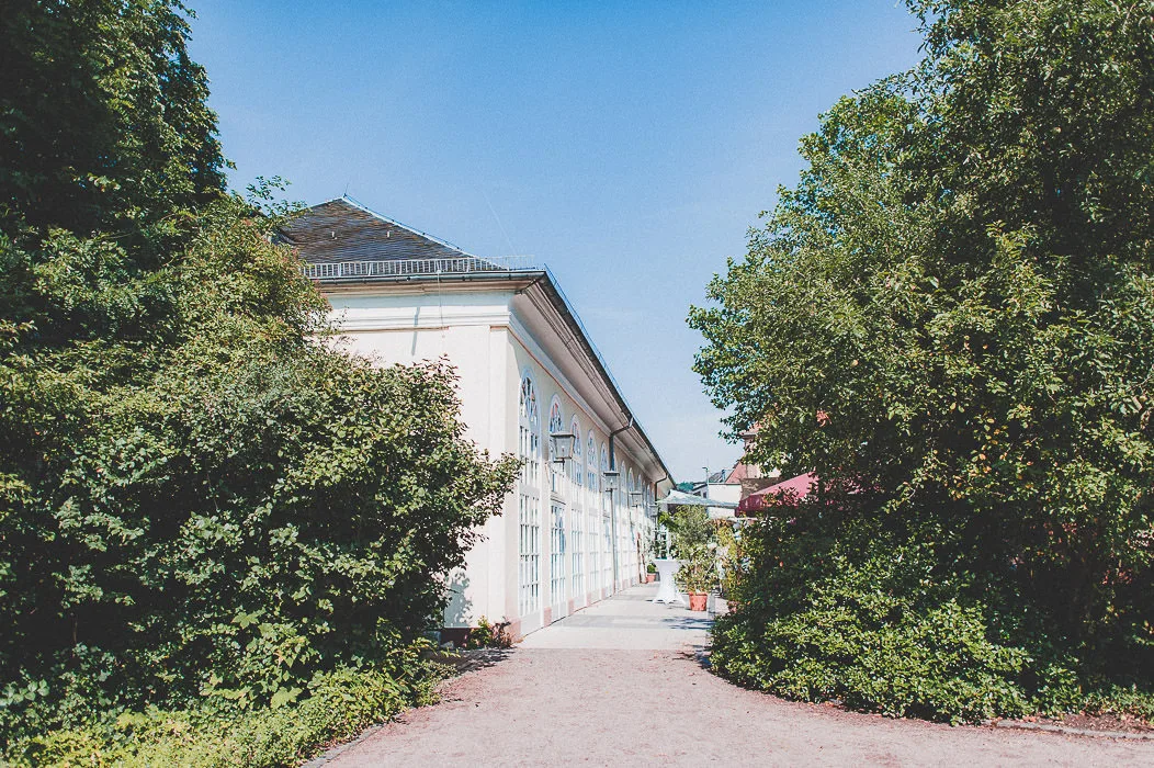 Hochzeitslocation-Hofgarten-Kabarett-Hochzeitsfotograf-Wuerzburg-2 Hochzeitslocation-Hofgarten-Kabarett-Hochzeitsfotograf-Wuerzburg außen