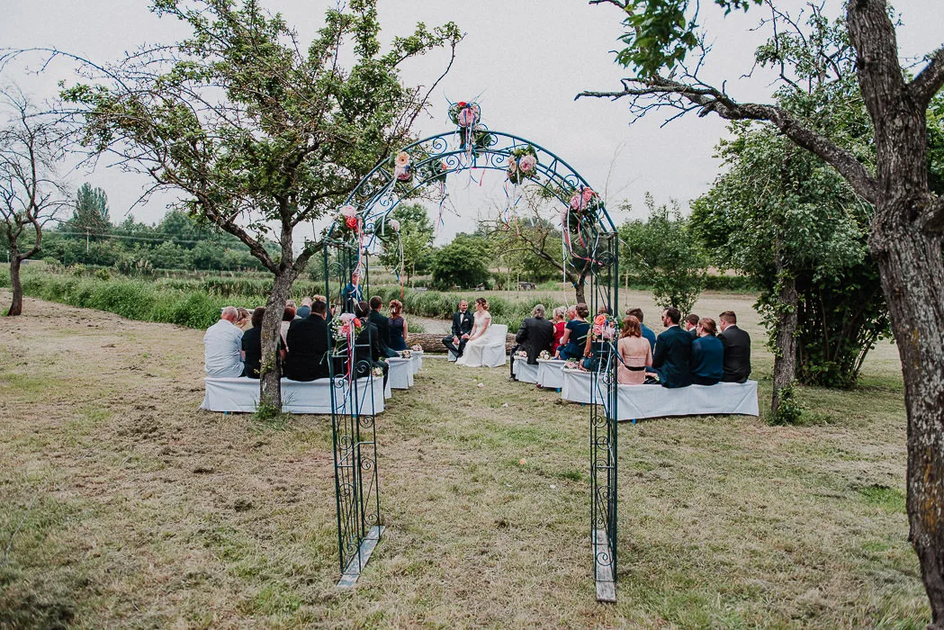 Hochzeitslocation-Hotel-Freihof-Prichsenstadt-Hochzeitsfotograf-Wuerzburg-3 Hochzeitslocation-Hotel-Freihof-Prichsenstadt-Hochzeitsfotograf-Wuerzburg Freie Trauung am See