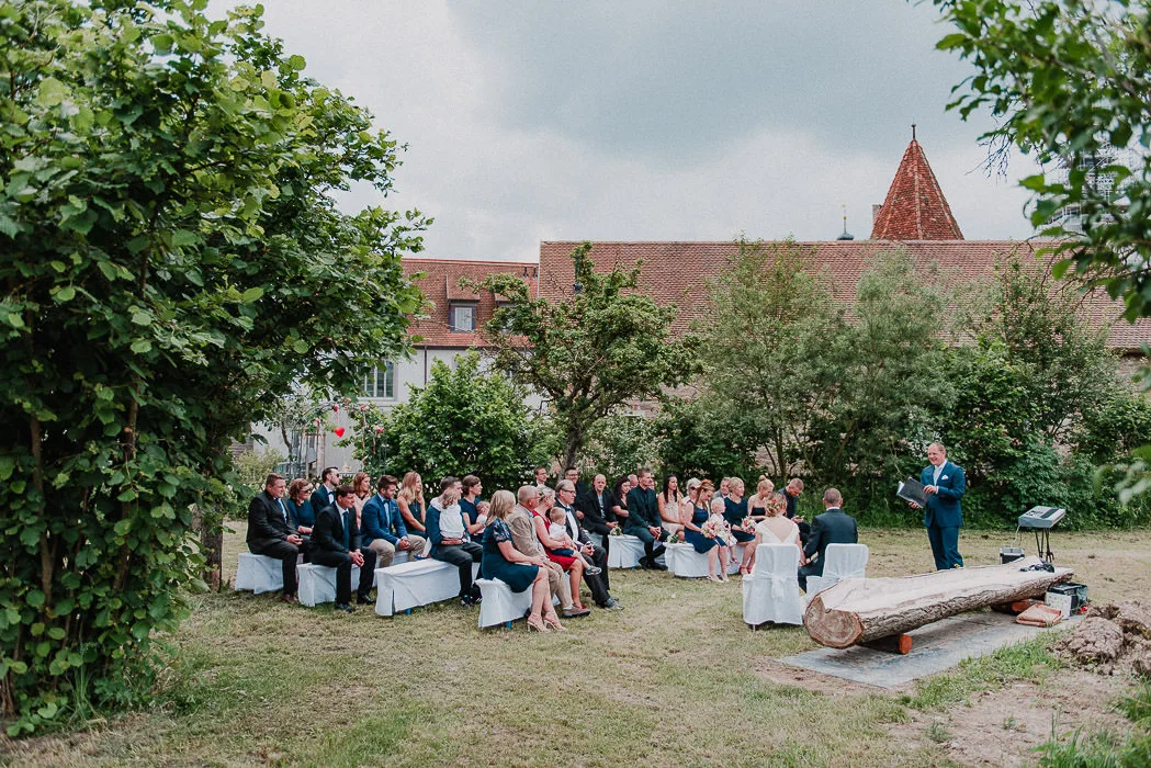 Hochzeitslocation-Hotel-Freihof-Prichsenstadt-Hochzeitsfotograf-Wuerzburg-4 Hochzeitslocation-Hotel-Freihof-Prichsenstadt-Hochzeitsfotograf-Wuerzburg Freie Trauung am See