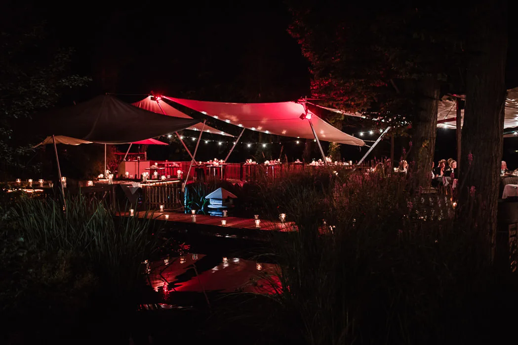 Hochzeitslocation-Nikolaushof-Wuerzburg-Hochzeitsfotograf-Wuerzburg-2-2 Hochzeitslocation-Nikolaushof-Wuerzburg-Hochzeitsfotograf-Wuerzburg außen bei Nacht