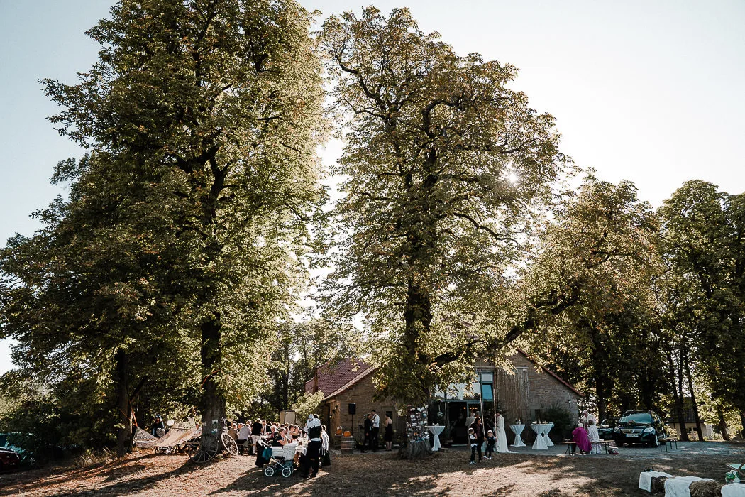 Hochzeitslocation-Schlossscheune-Traustadt-1 Hochzeitslocation-Schlossscheune-Traustadt-Hochzeitsfotograf-Wuerzburg outdoor