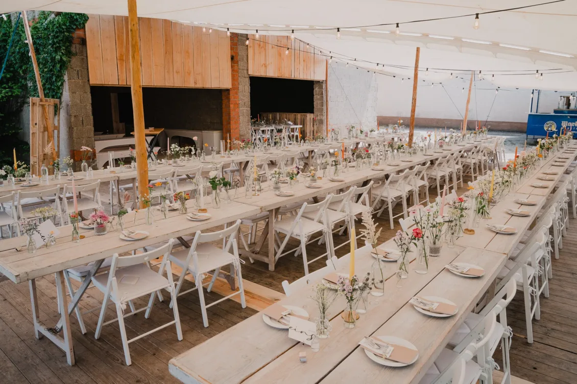 Hochzeitsfotograf Wuerzburg Freie Trauung und Feier in privater Scheune 2