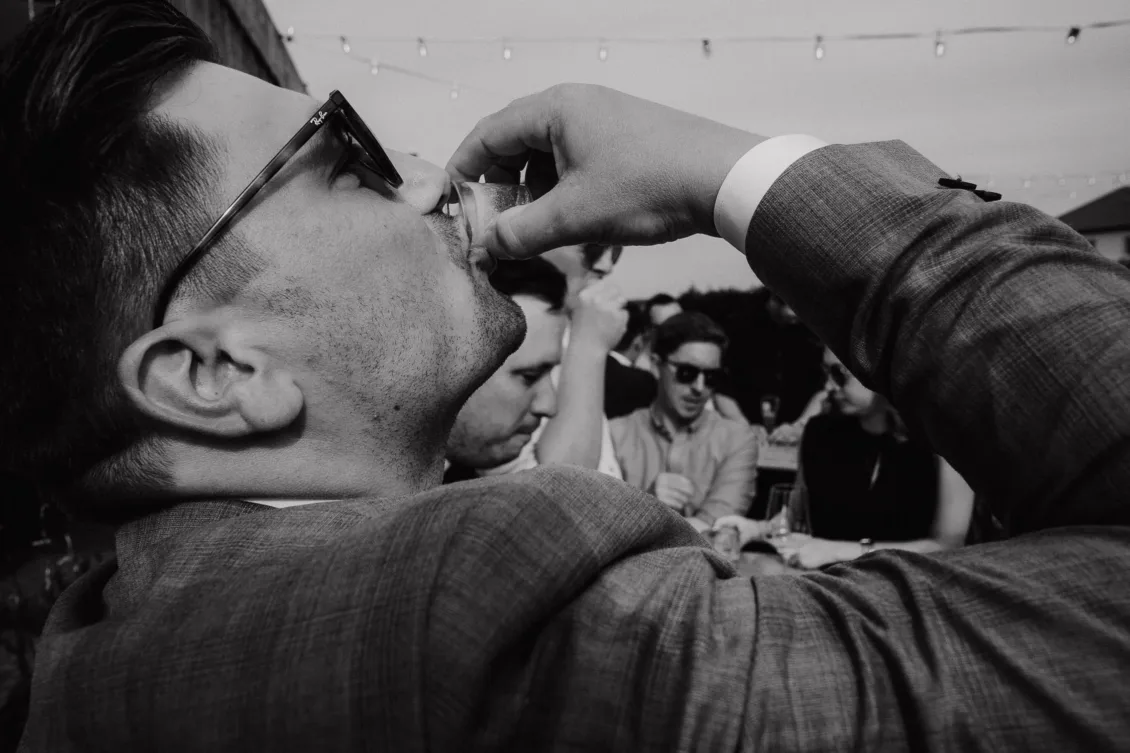 Hochzeitsfotograf Wuerzburg Freie Trauung und Feier in privater Scheune 29