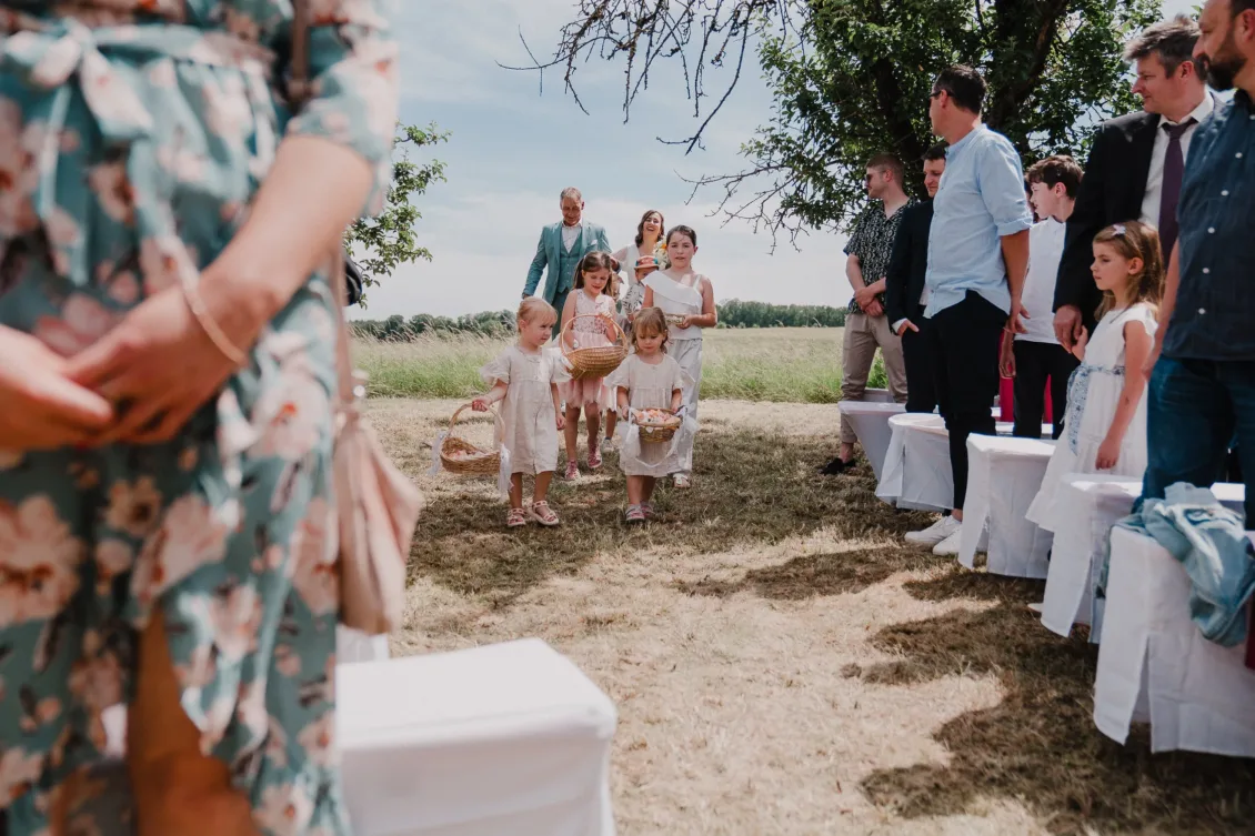 Hochzeitsfotograf Wuerzburg Freie Trauung und Feier in privater Scheune 4