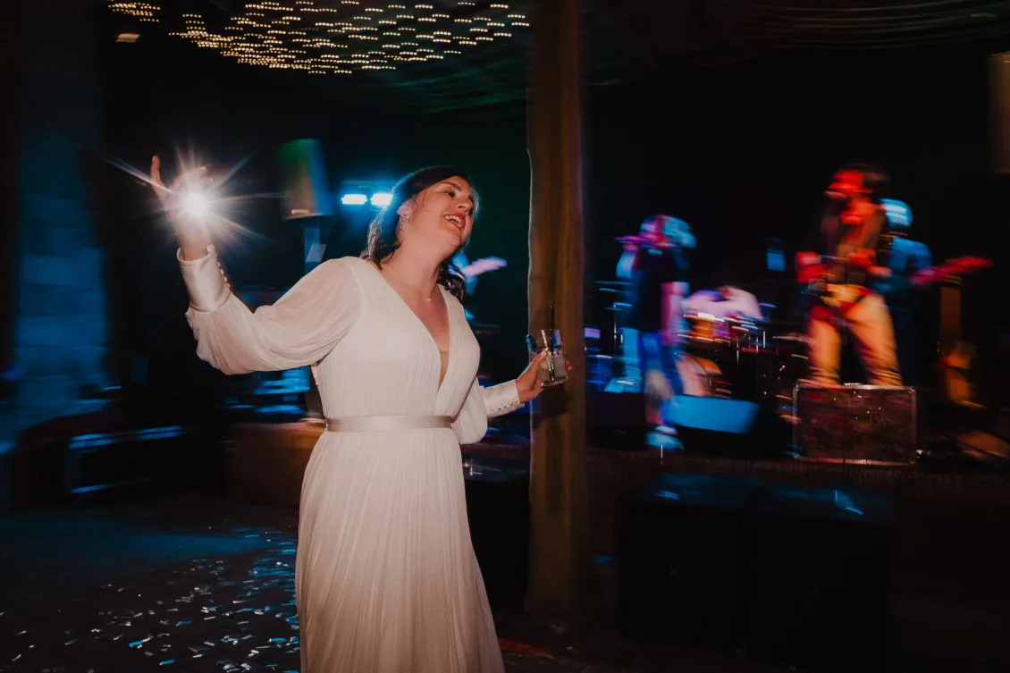 Hochzeitsfotograf Wuerzburg Freie Trauung und Feier in privater Scheune 60